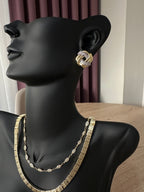 Gold taş detaylı küpe