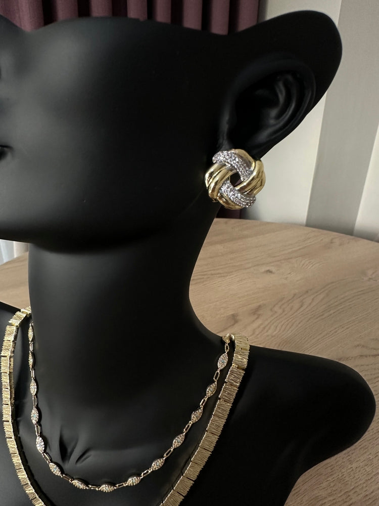 Gold taş detaylı küpe