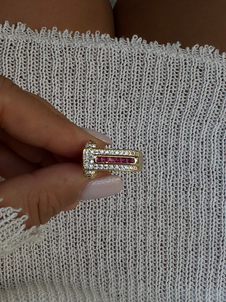 Pembe zirkon taşlı yüzük